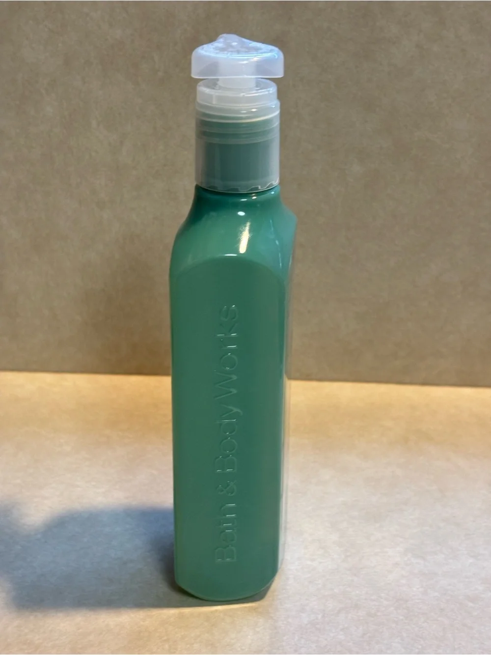 New Bath & Body Works 8oz Cucumber Melon Gel Hand Soap - Teal Green